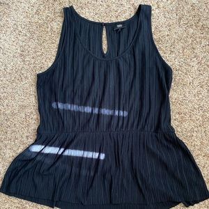 Mossimo women’s gathered waist sleeveless top